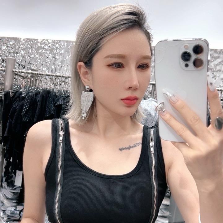 林欣阳服饰老板娘