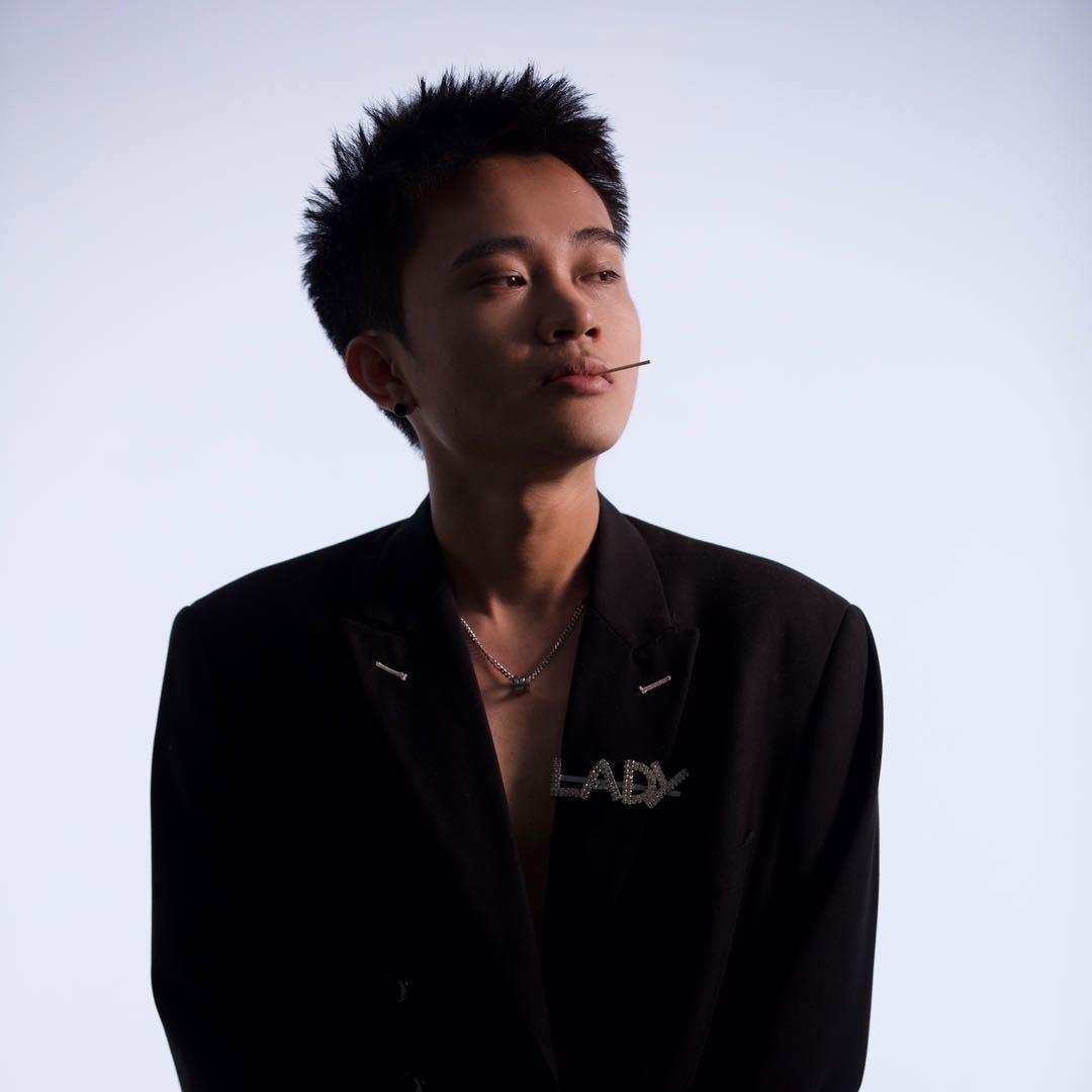 男士设计师十三