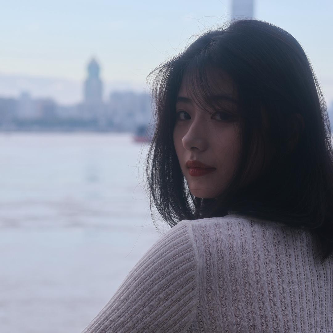 莓莓_