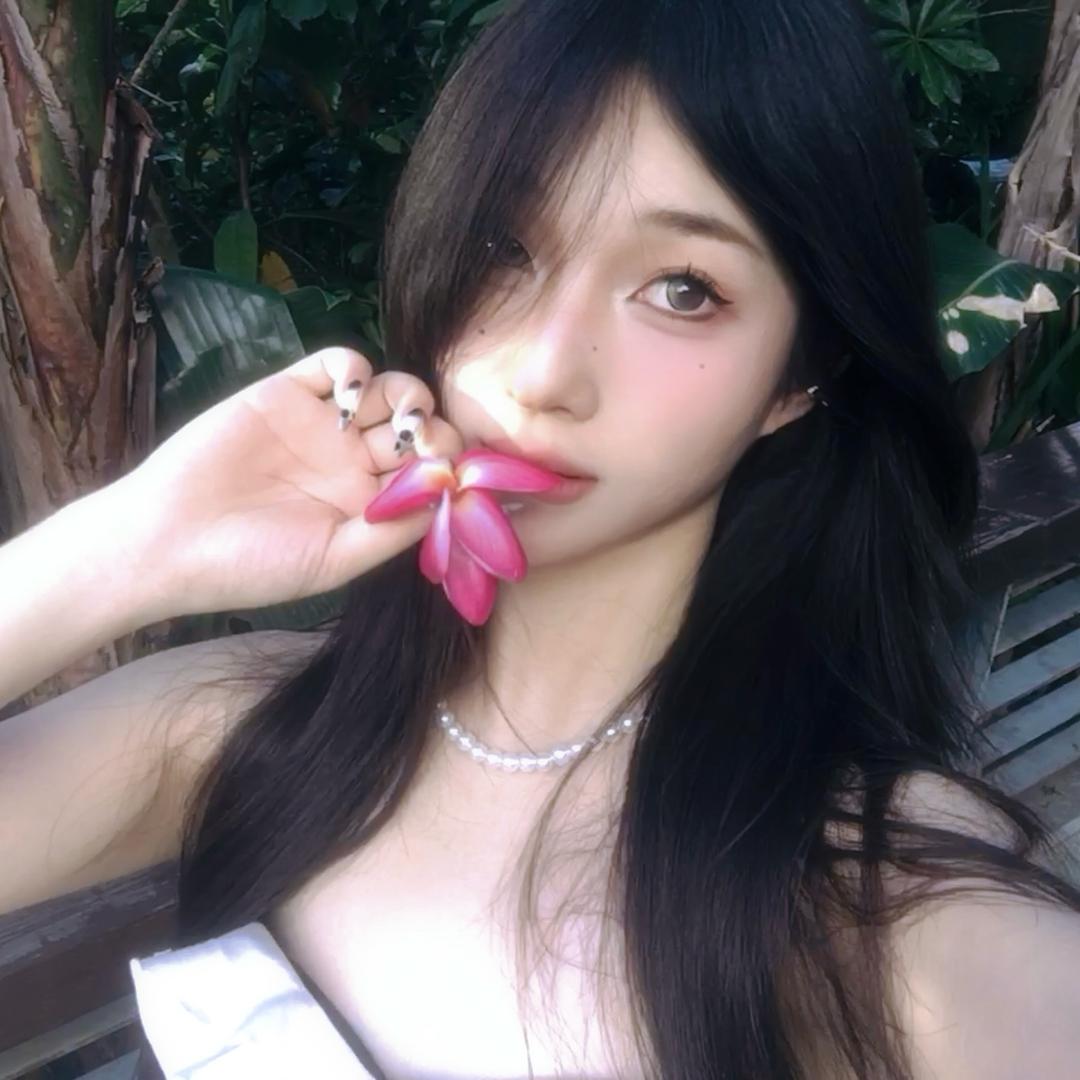 Charlene佳一