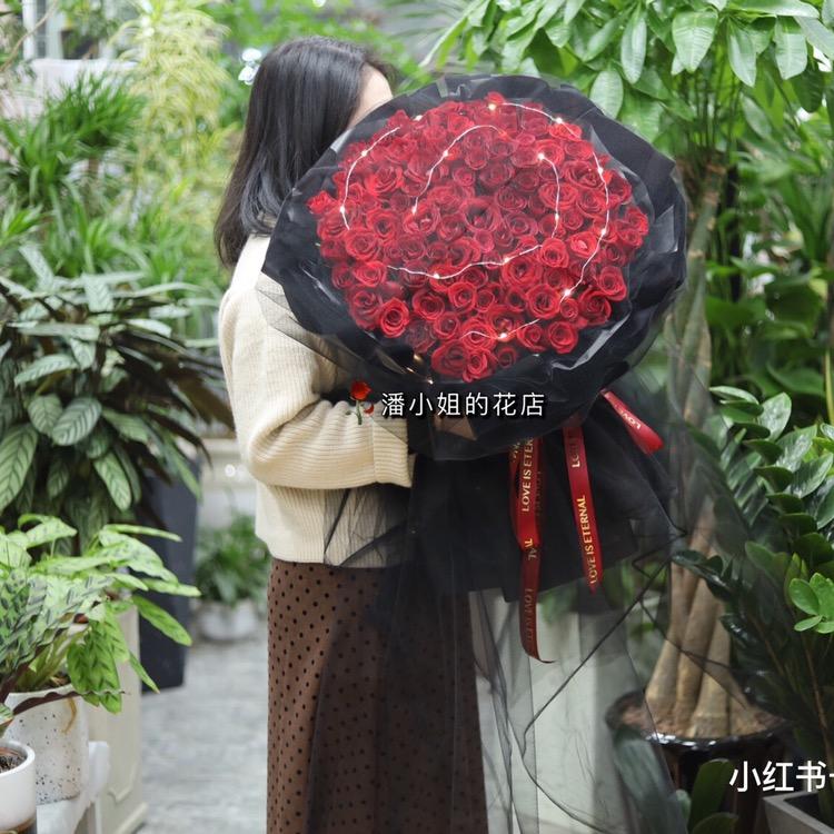 潘小姐气球花艺派对