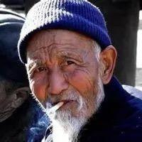 A 疯子ღ᭄ꦿ࿐