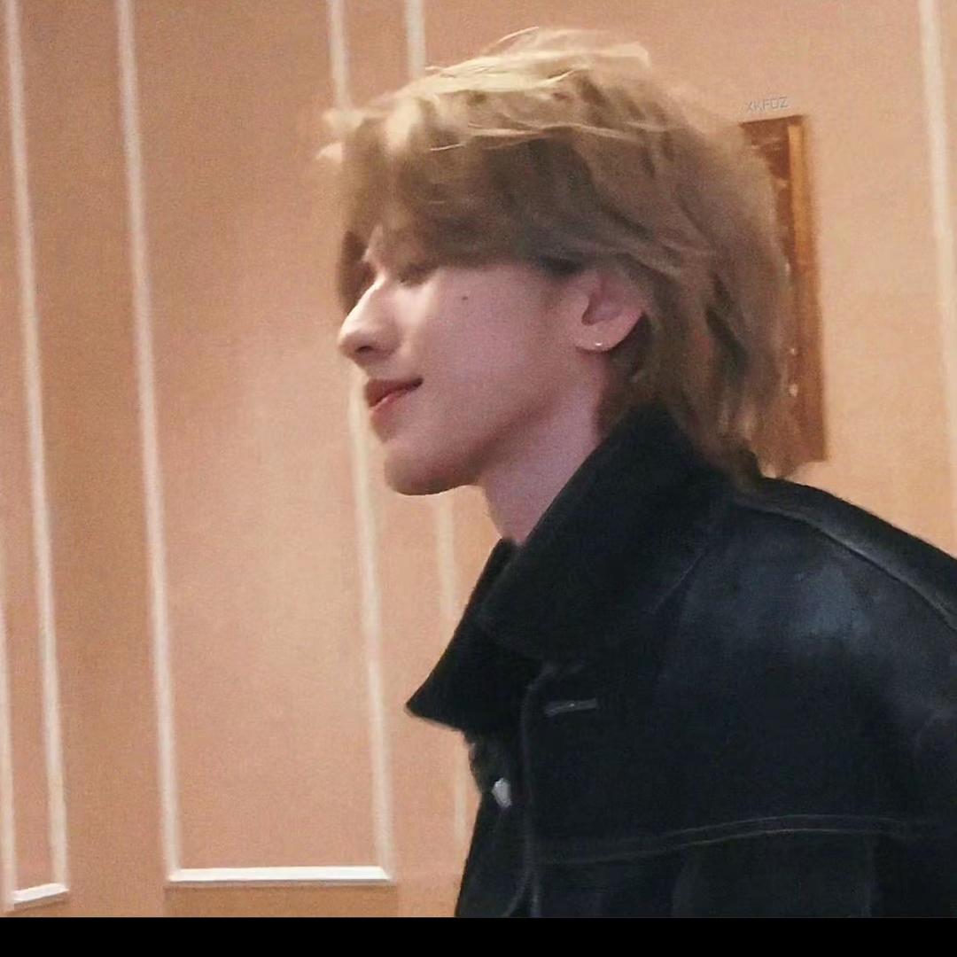 WWWu狗儿