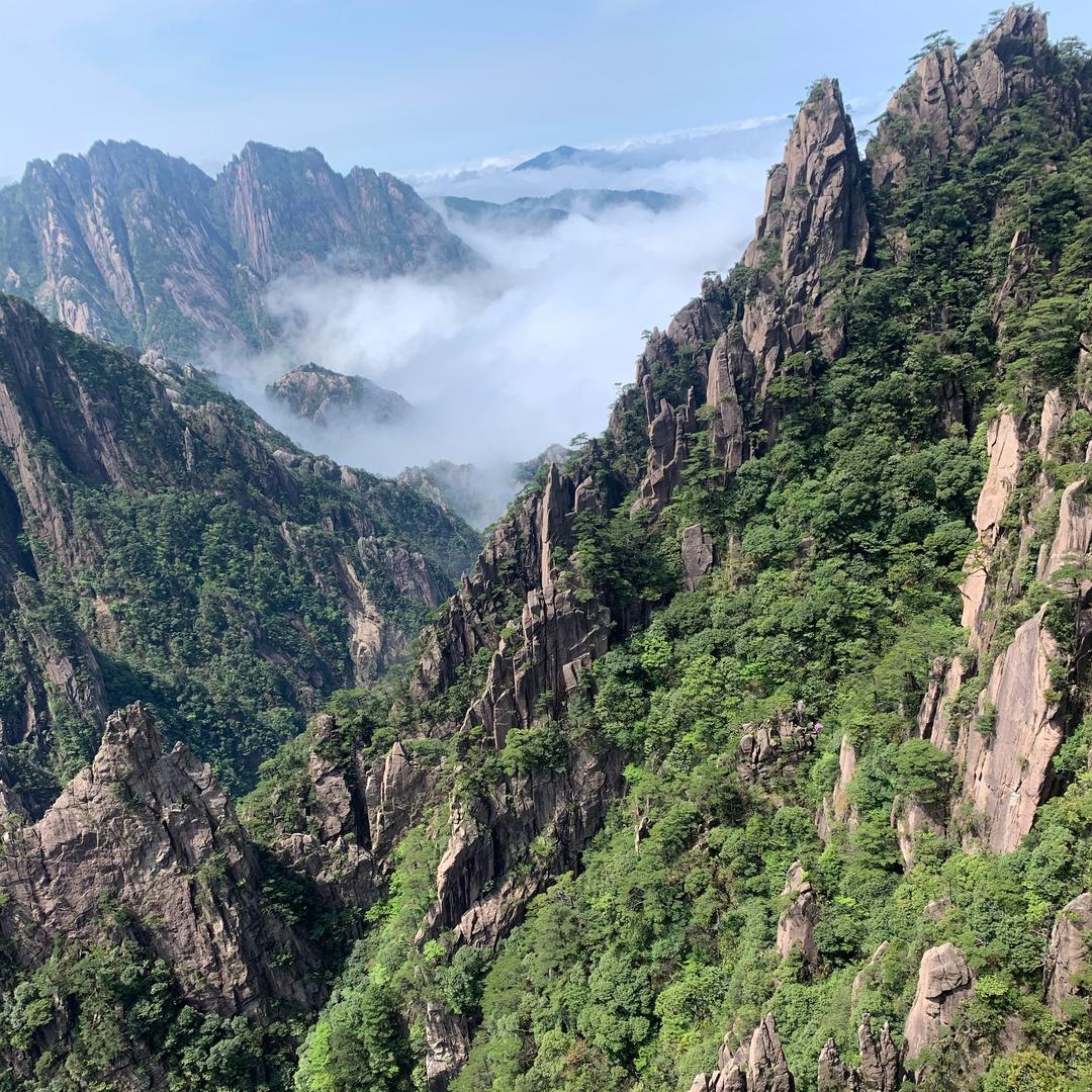 逢山开路、