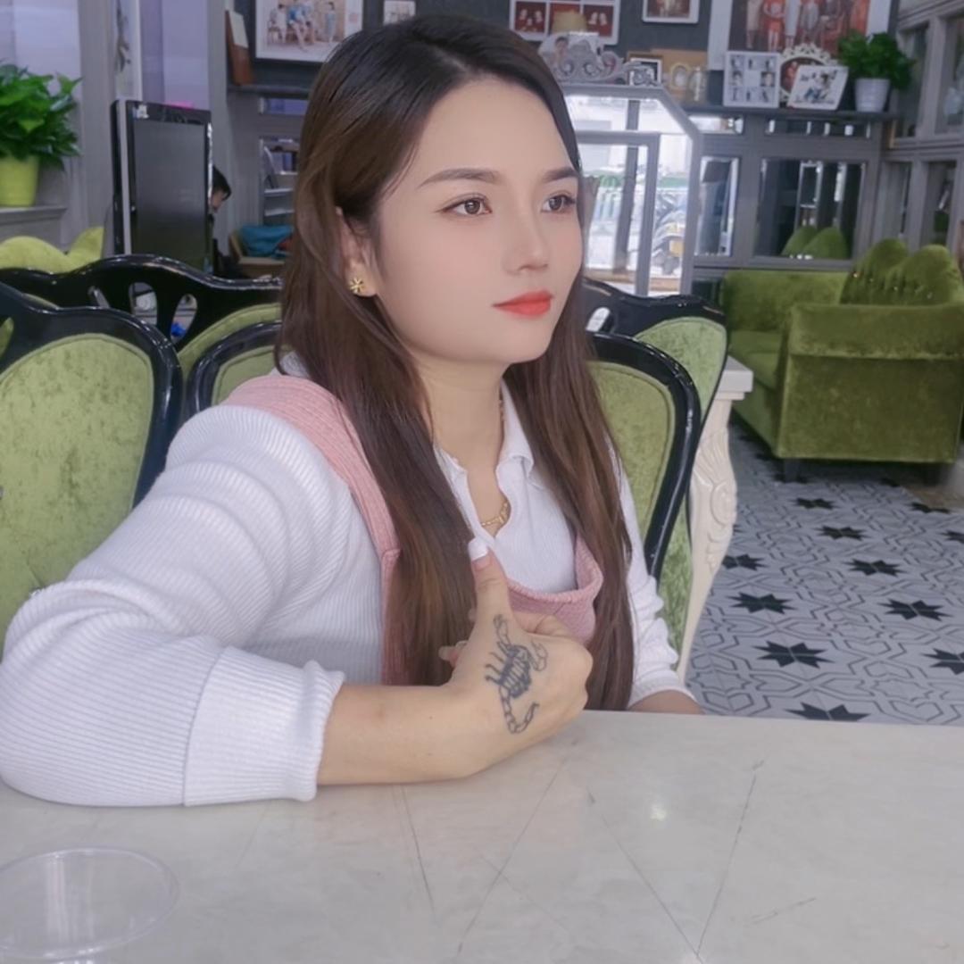 莹莹❤️娇娇吖