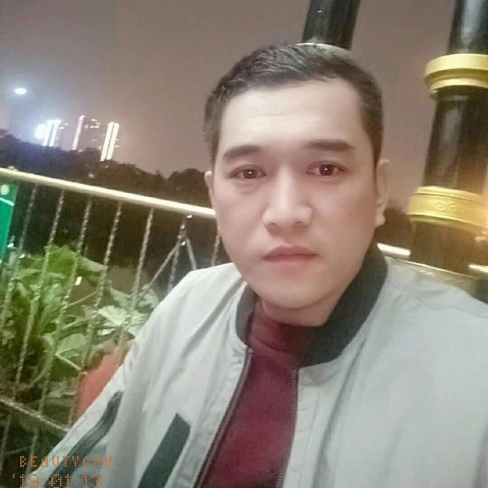 李先生L