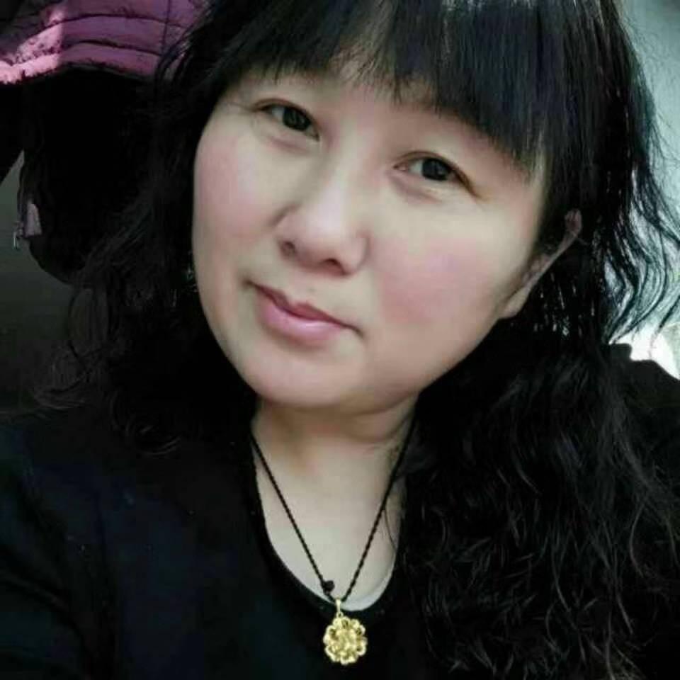 坦然一笑