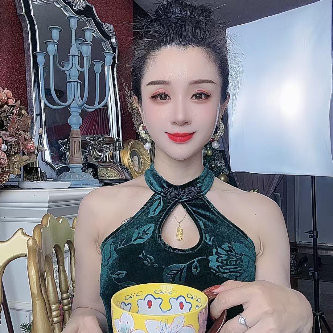 破茧成蝶♥️～旺旺～孟二小姐♥️