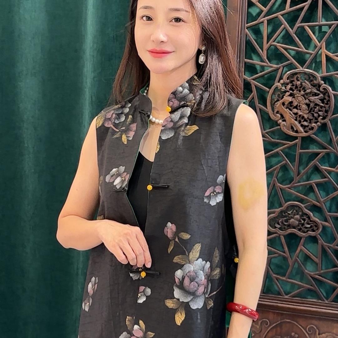 初袭新中式服装