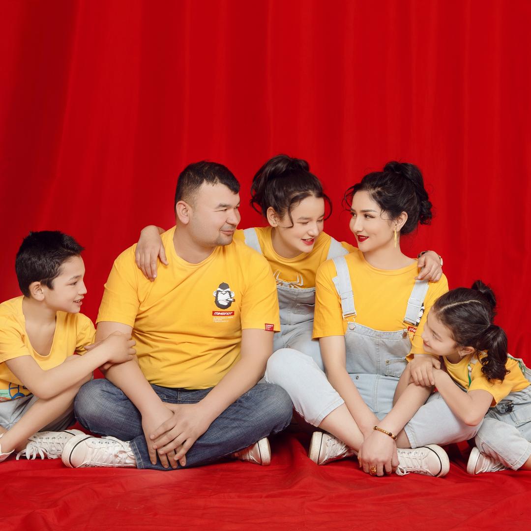 伊宁市 海丽曼 女士 服装店。