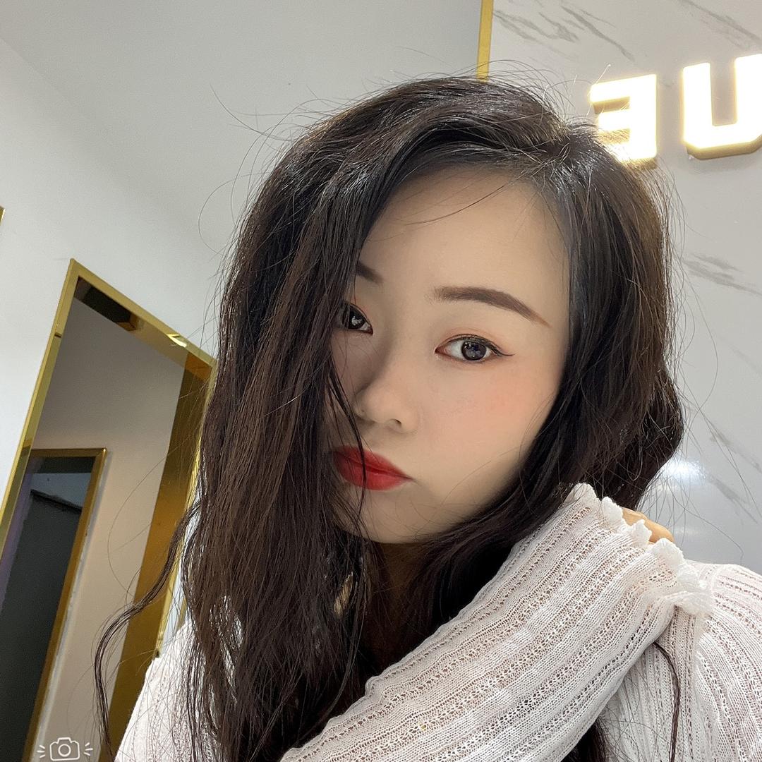 彭倩