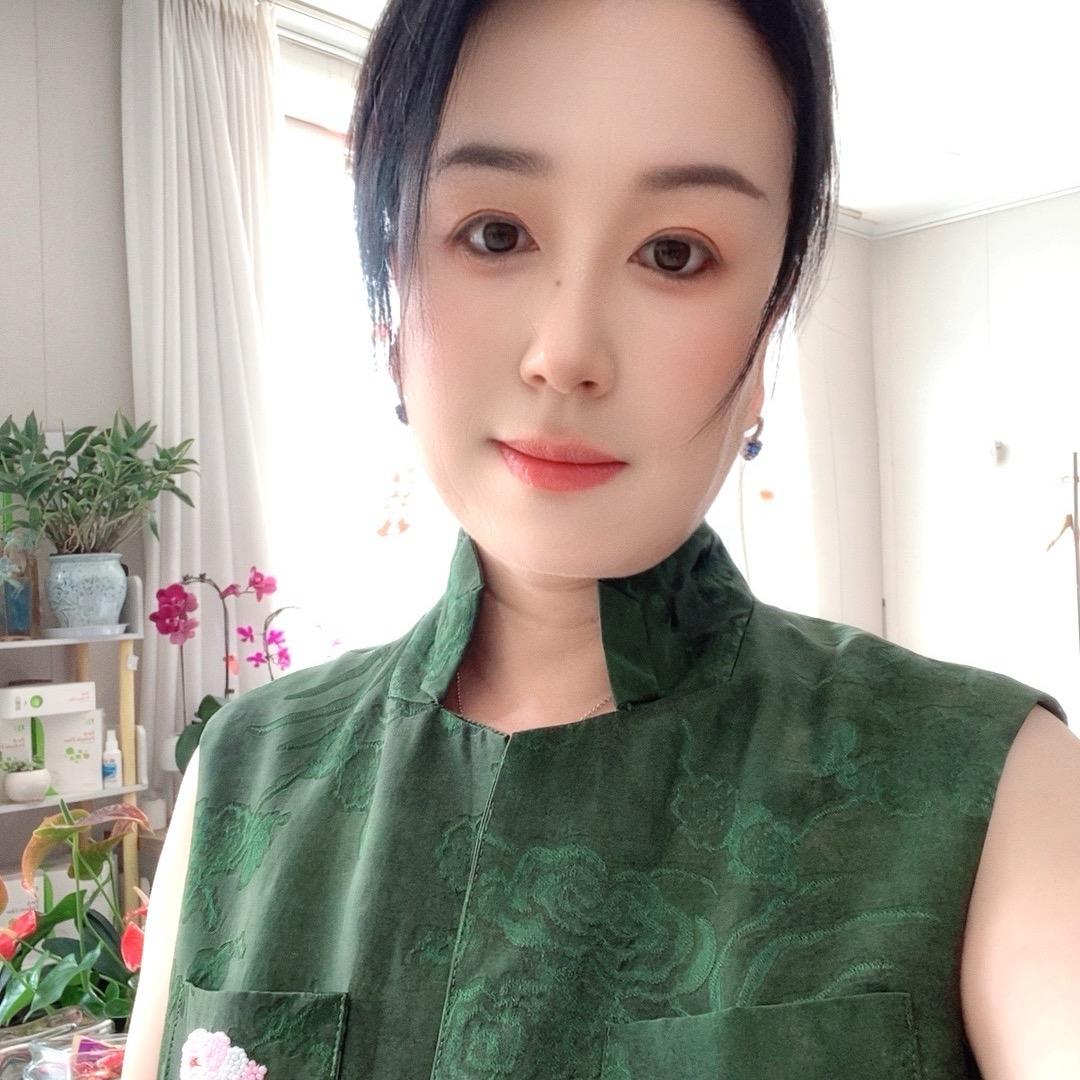 巧儿时尚女装店