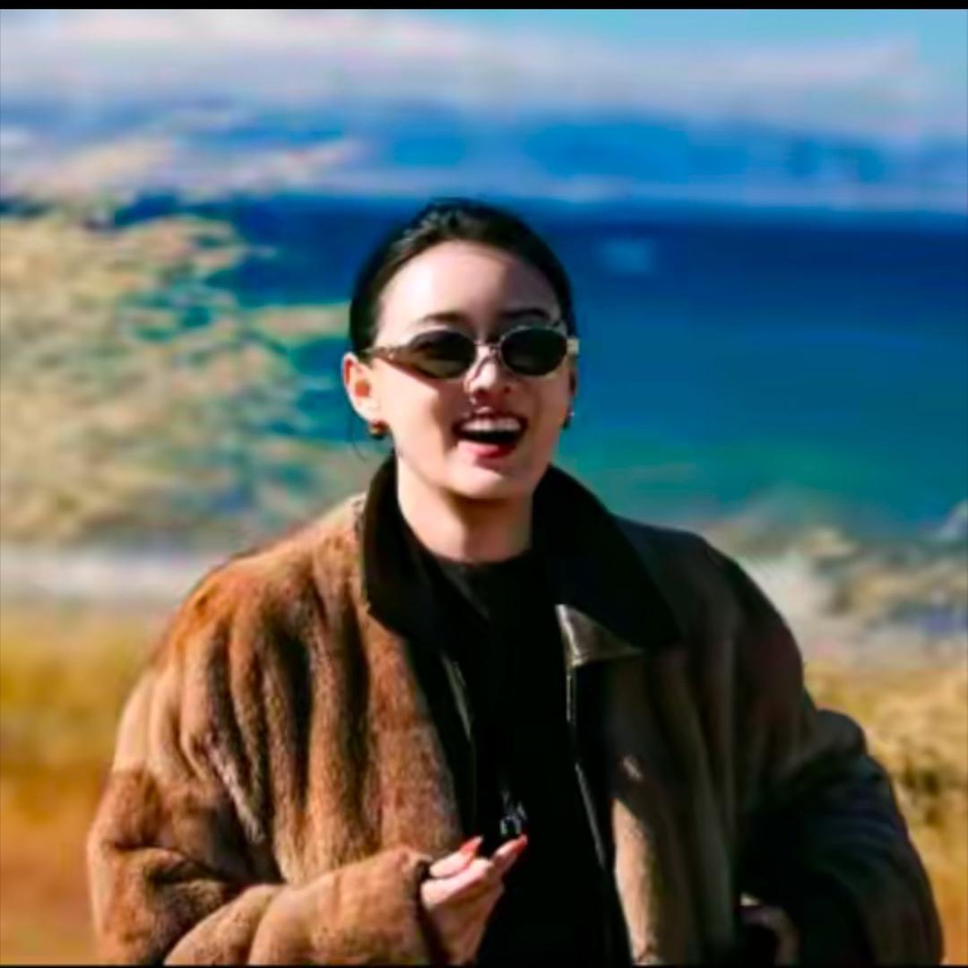 我是Gloria格子-爆品臻选