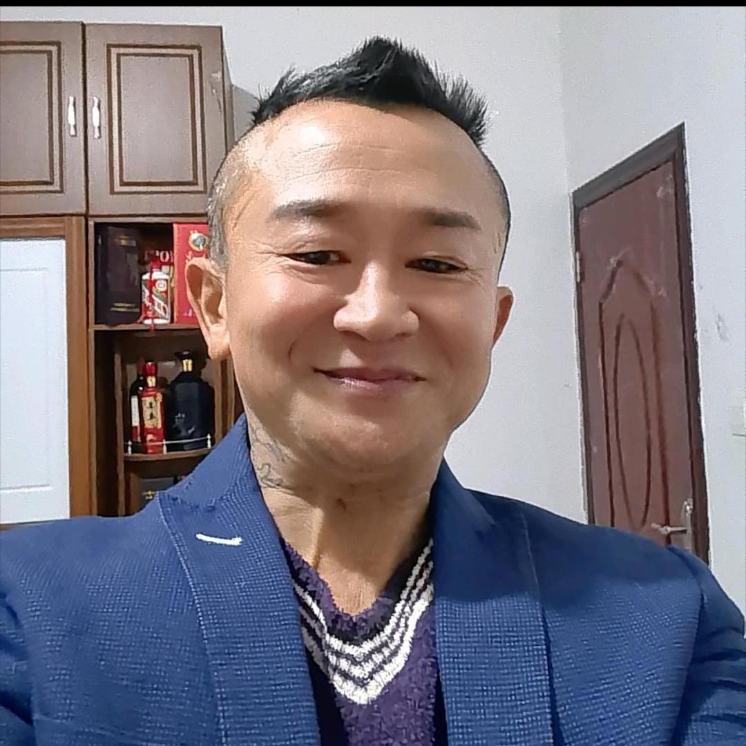 四大名捕拒收徒弟