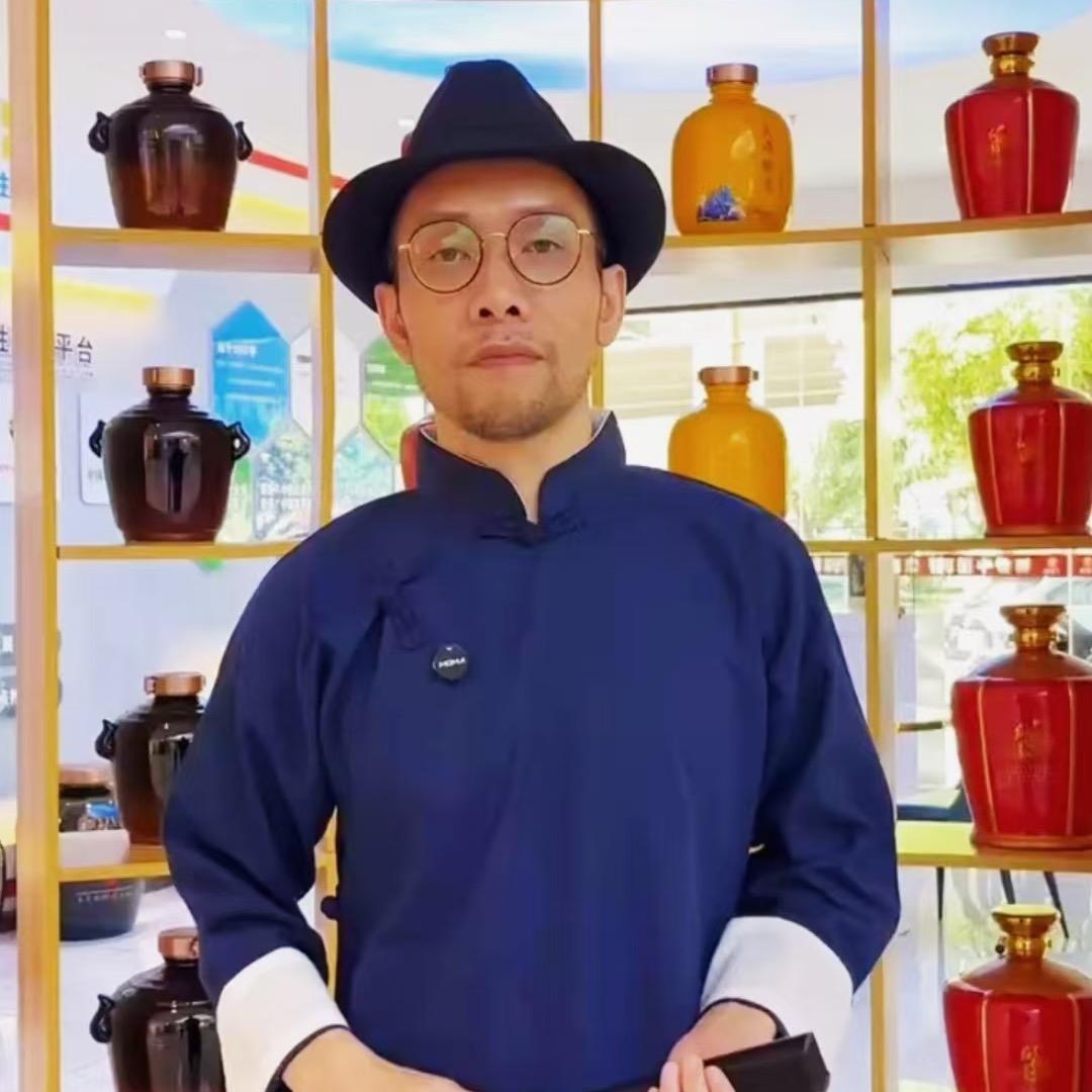 八匠鼎酿酒赵师傅