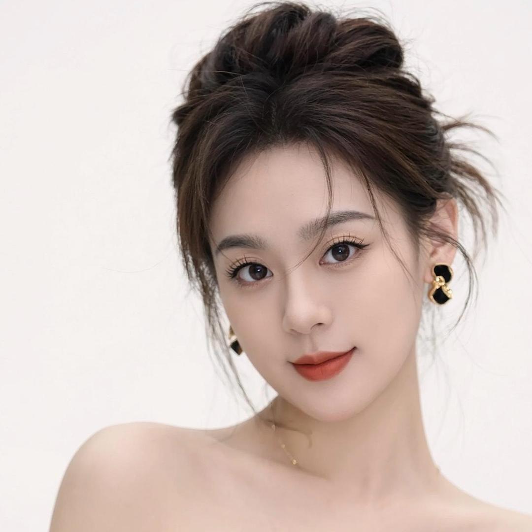 宁儿～烤漆展柜定制工厂