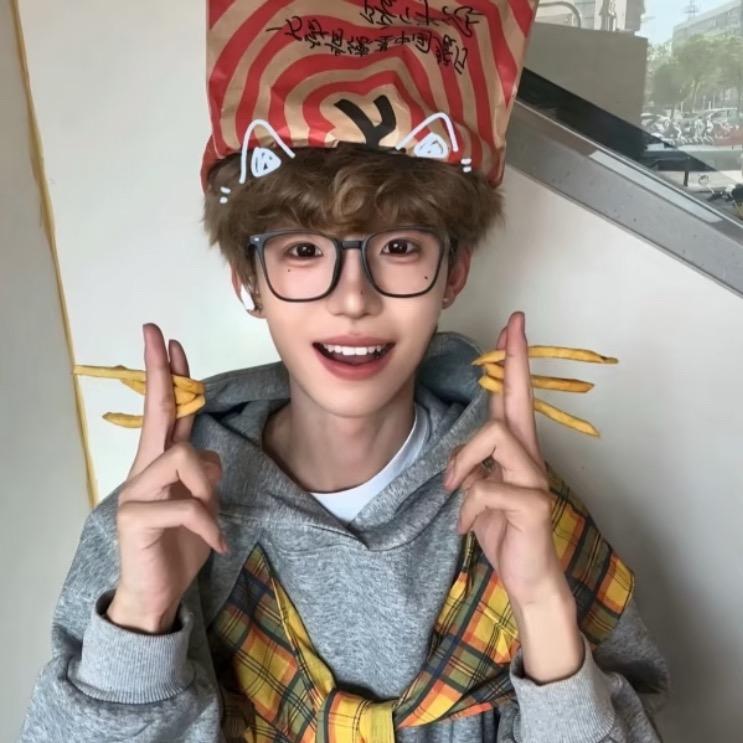 当三被录视频发现正主是更喜欢的1m体育生