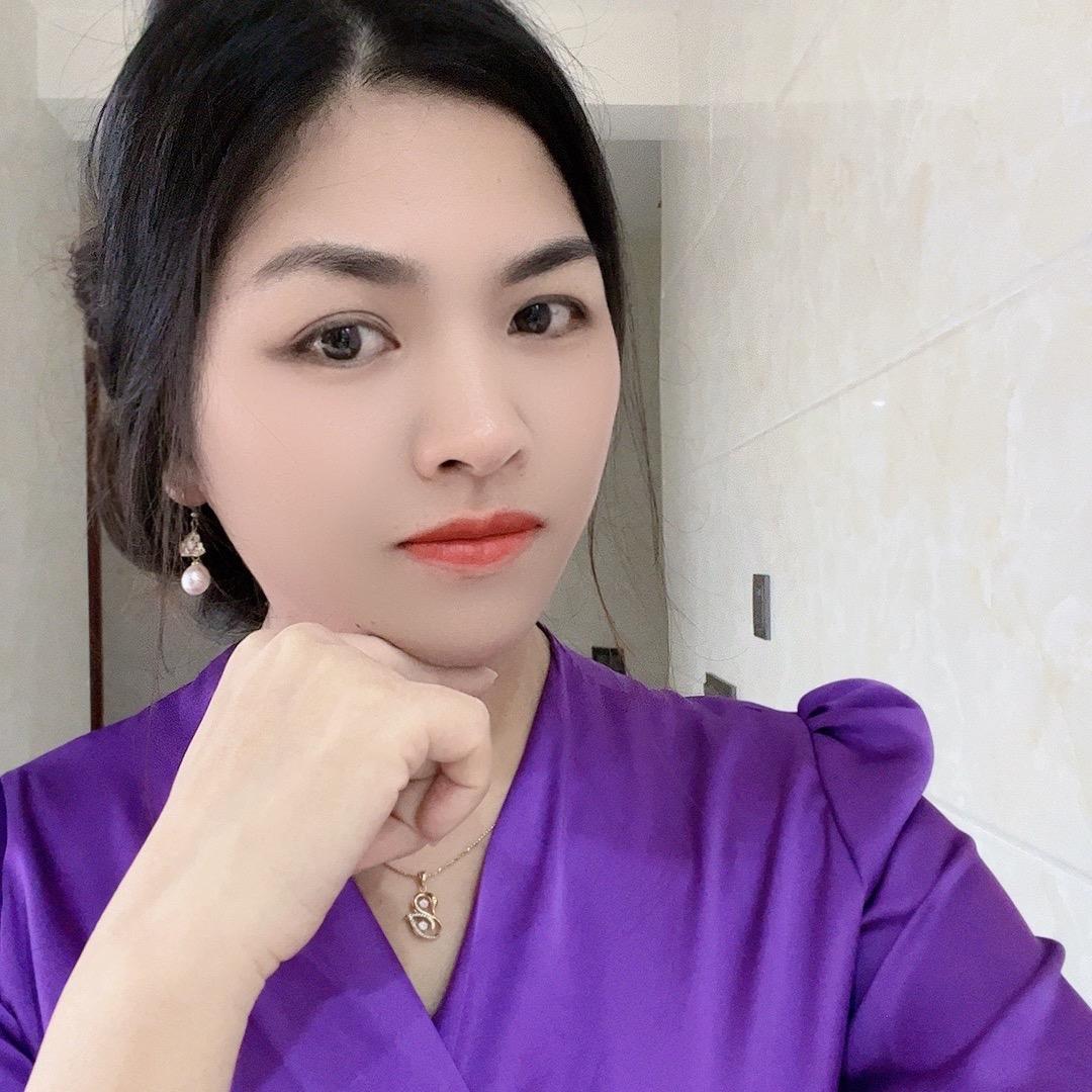吴家女严选橱窗