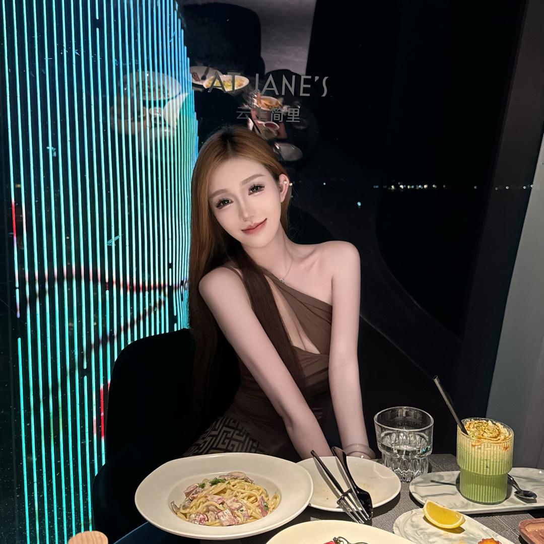 李子 L