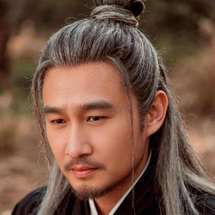 罗世存《帽儿山帮主》