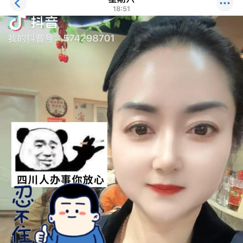 旺苍80后卖干锅汤锅容姐14年老店
