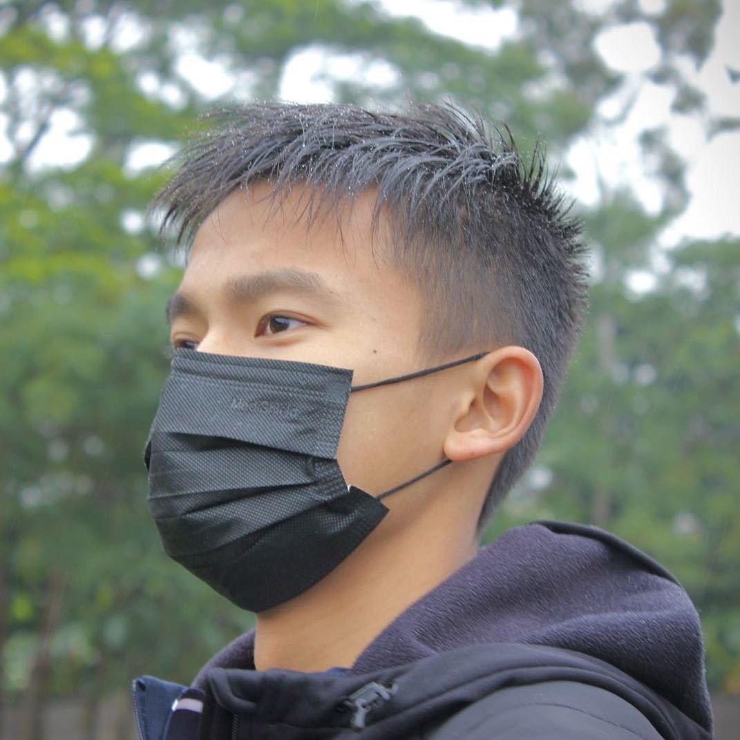 Black 刘峻延