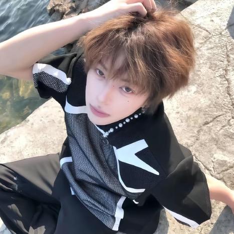 离yu🌧️