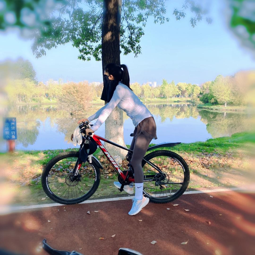 🍀叶子*🍃🌸🌸