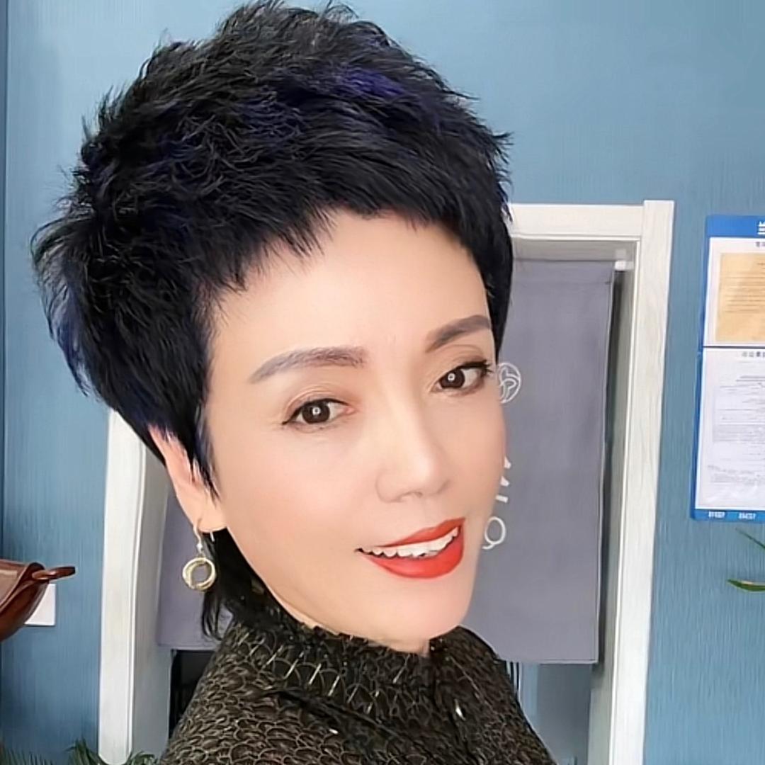 汉佰草店主～杨姐