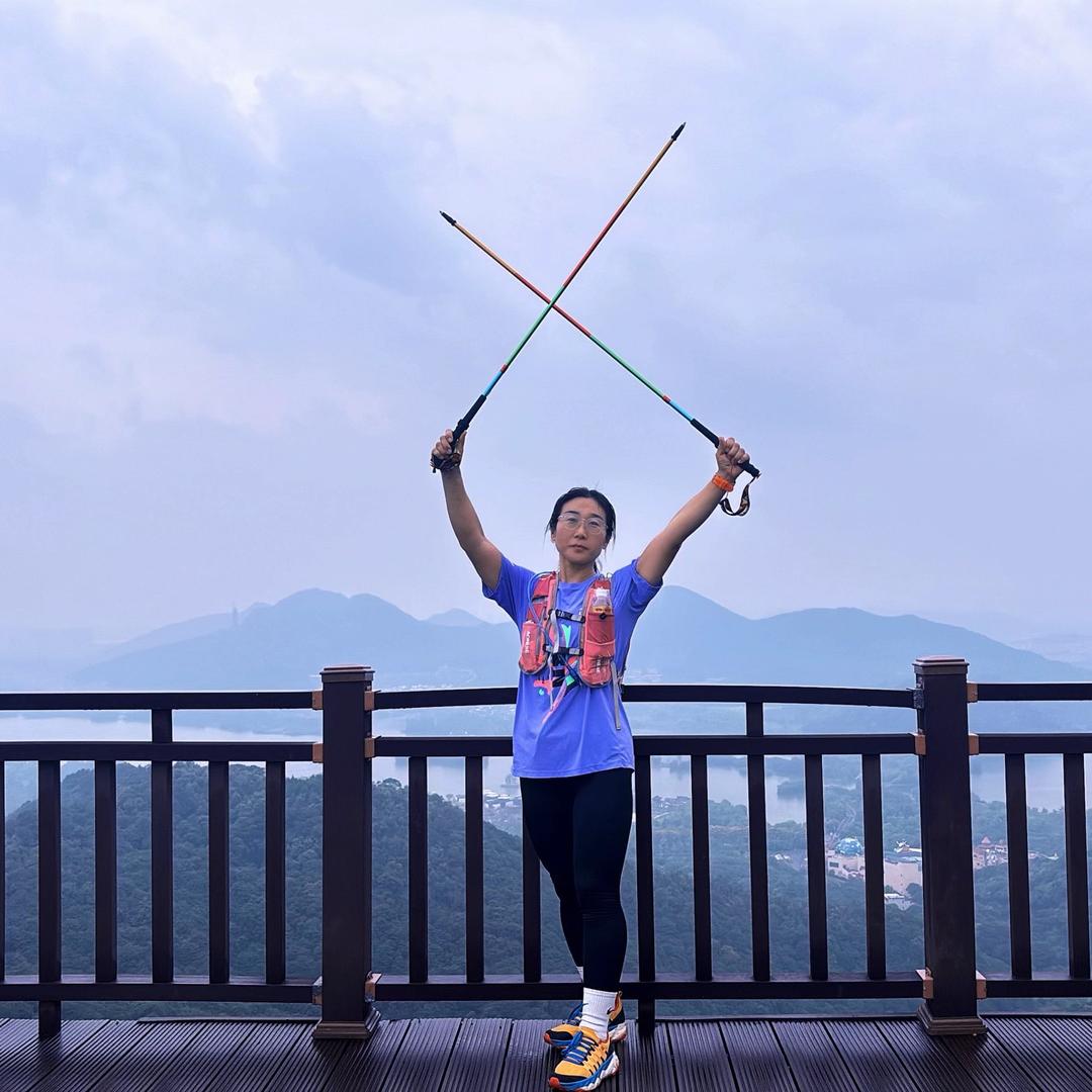 奔跑的大婶