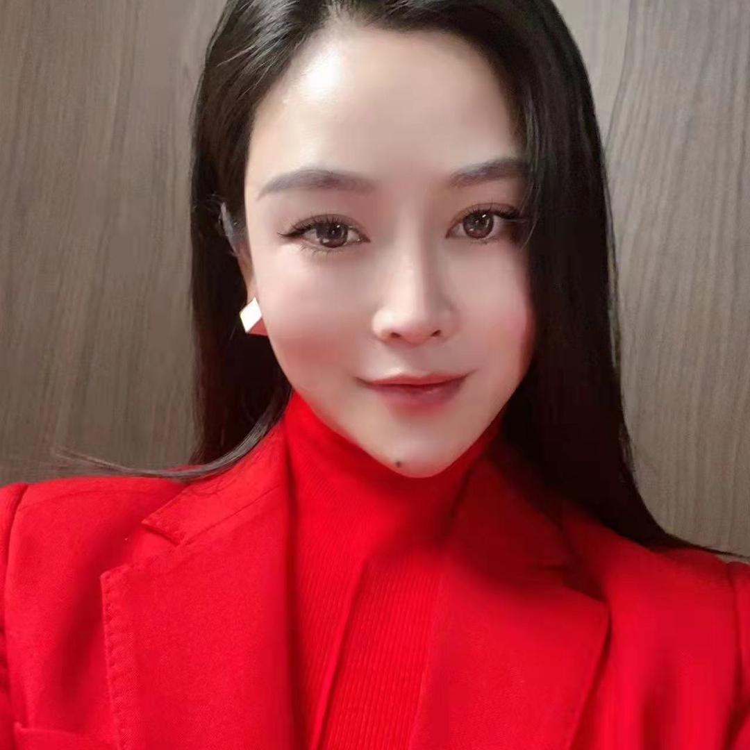 信阳UareU 女装设计师大宝