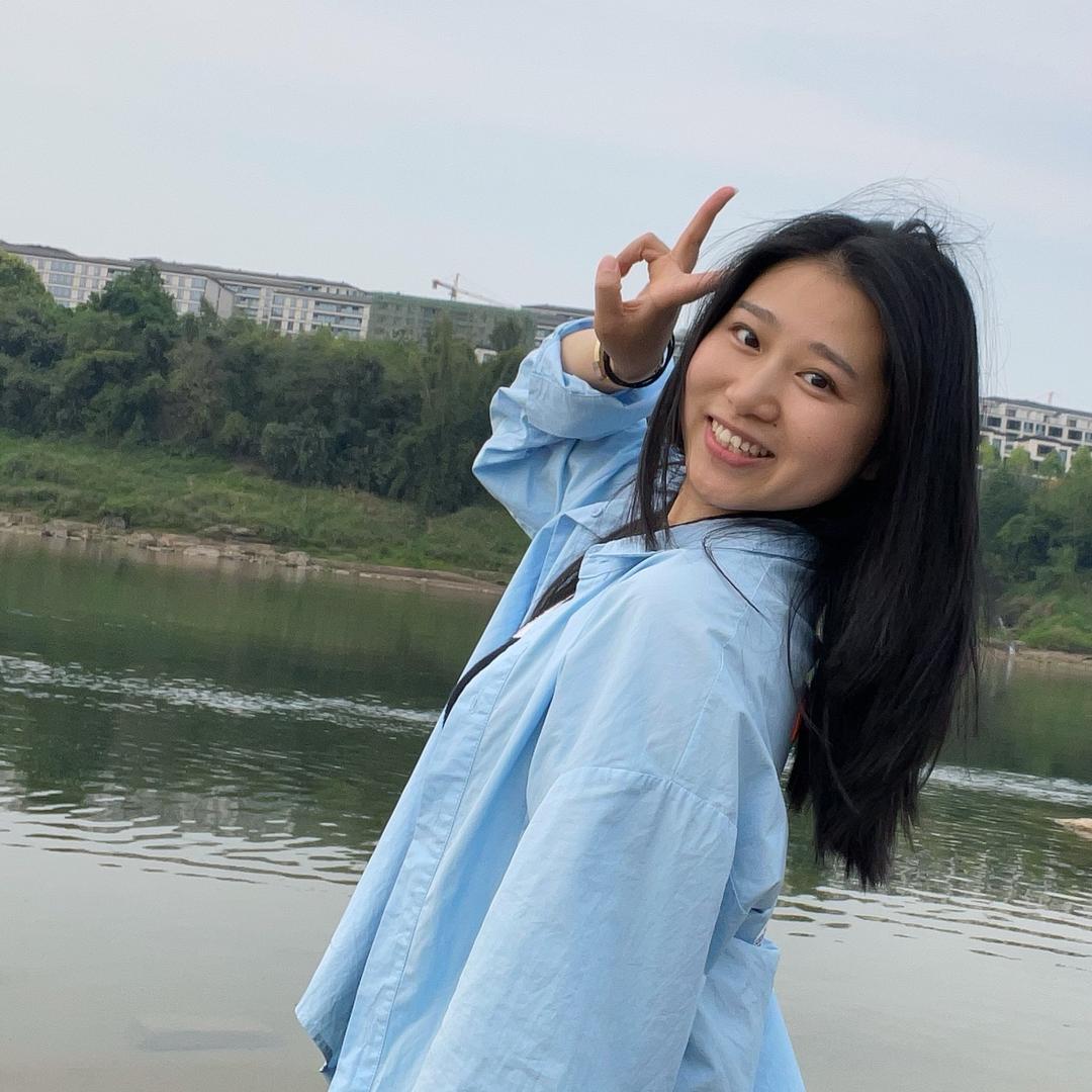 饱胀女孩👧