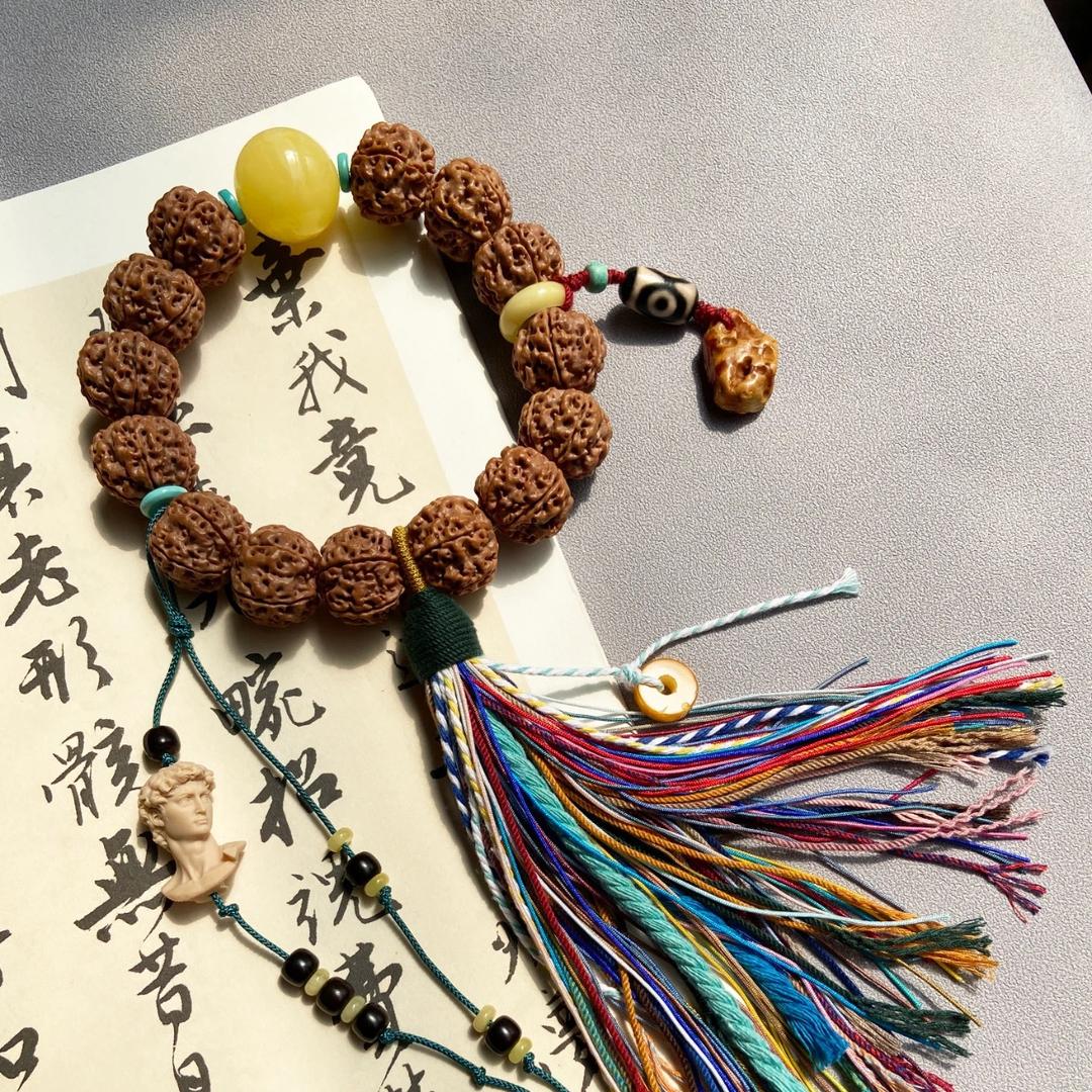 雅轩阁文玩销售店