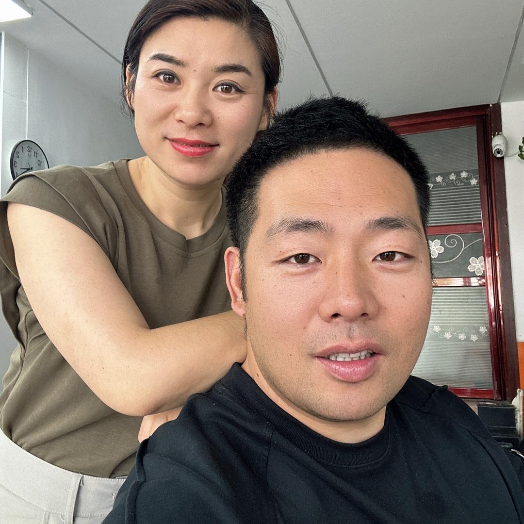 平舆西洋店李浩收头发