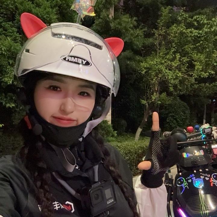 李欣雨🌸（外卖版）