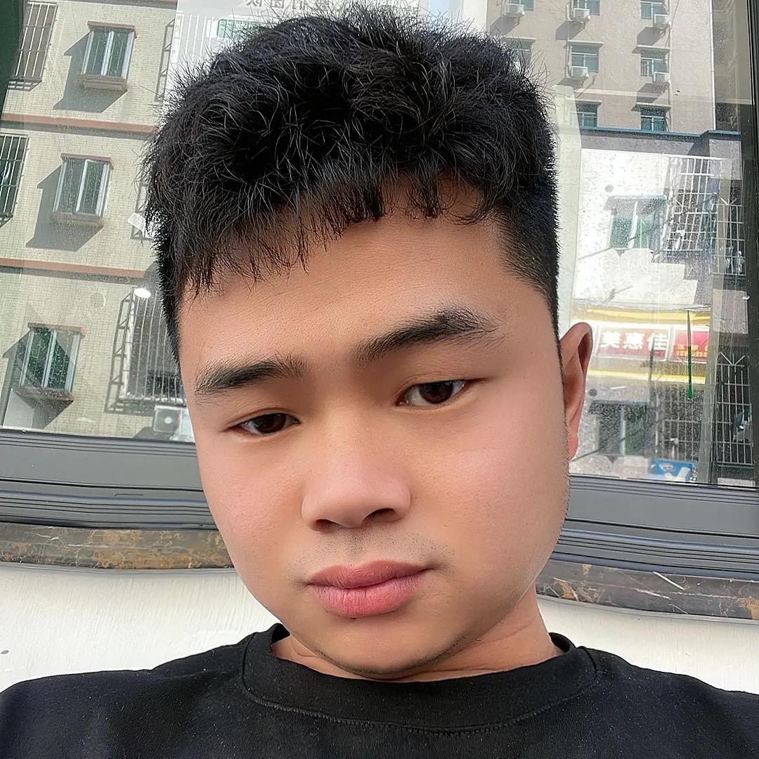 弎十岁的小哥哥