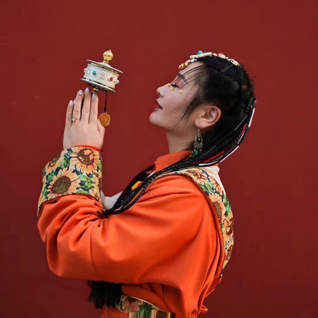 阜蒙县超越装饰~华帝