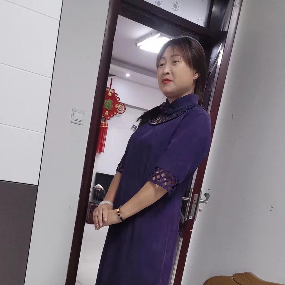 卖粉条的小姐姐