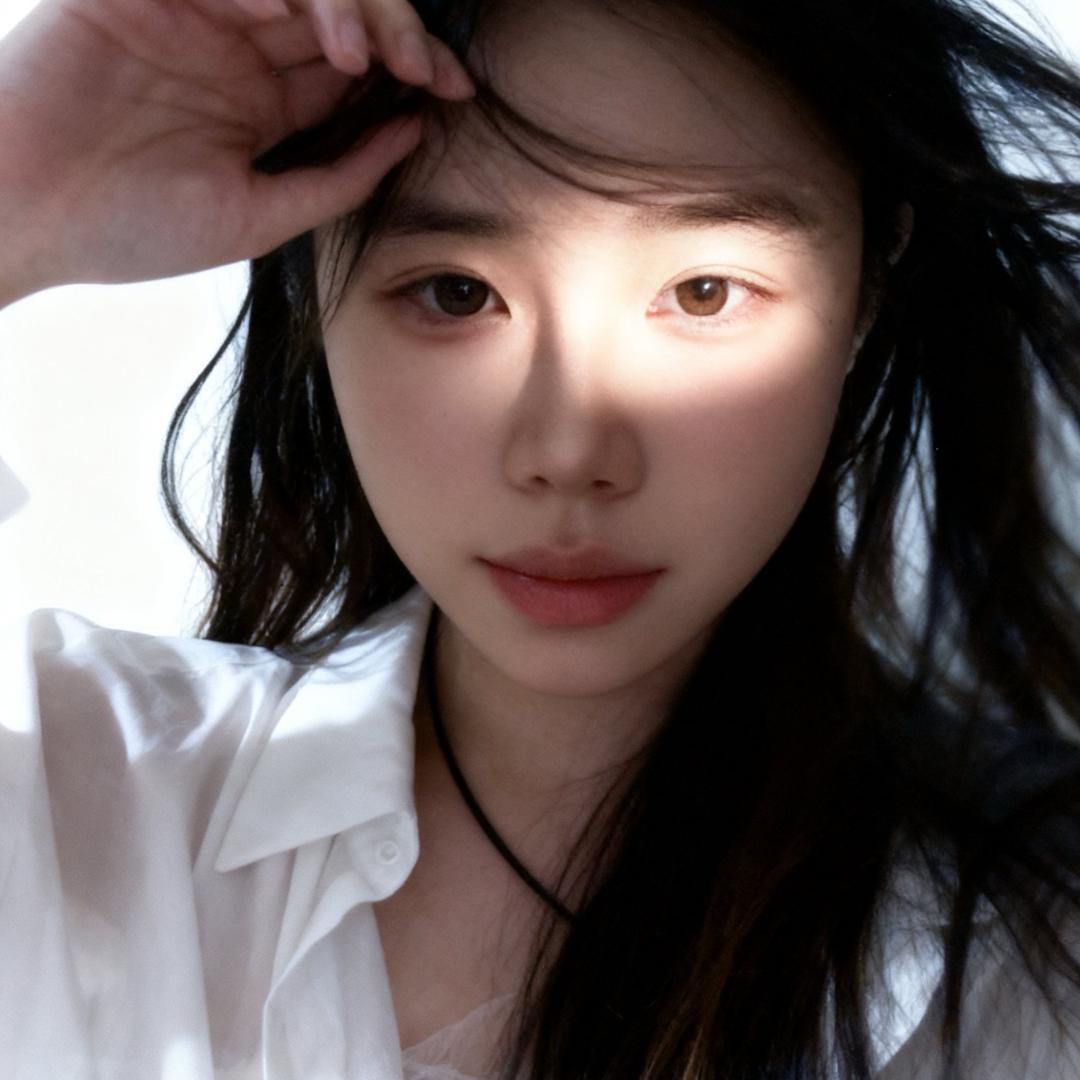 依依