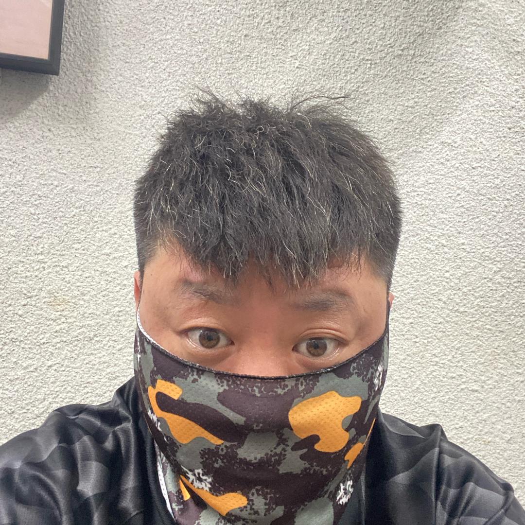 侸侸