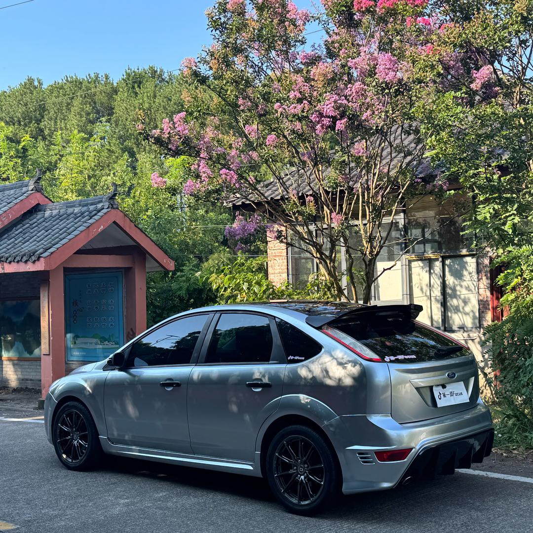 第一页Focus
