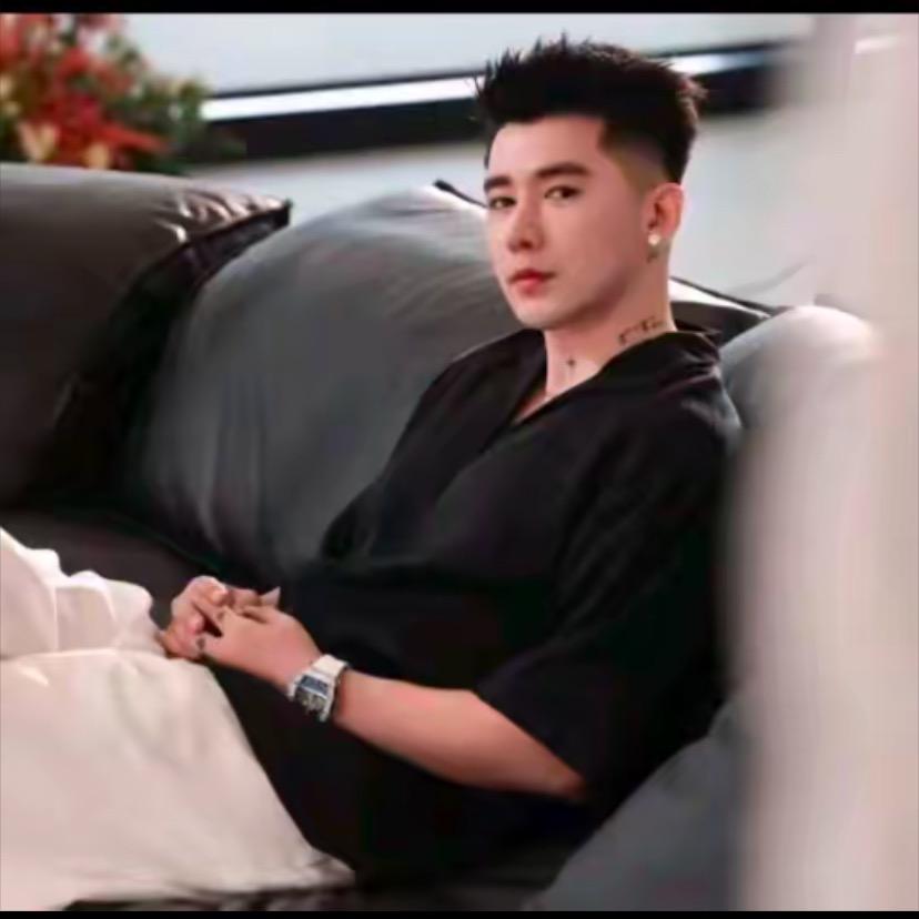 杨圣坤～高级穿搭