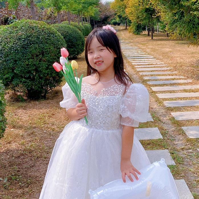 李呦呦和妈妈@抖音