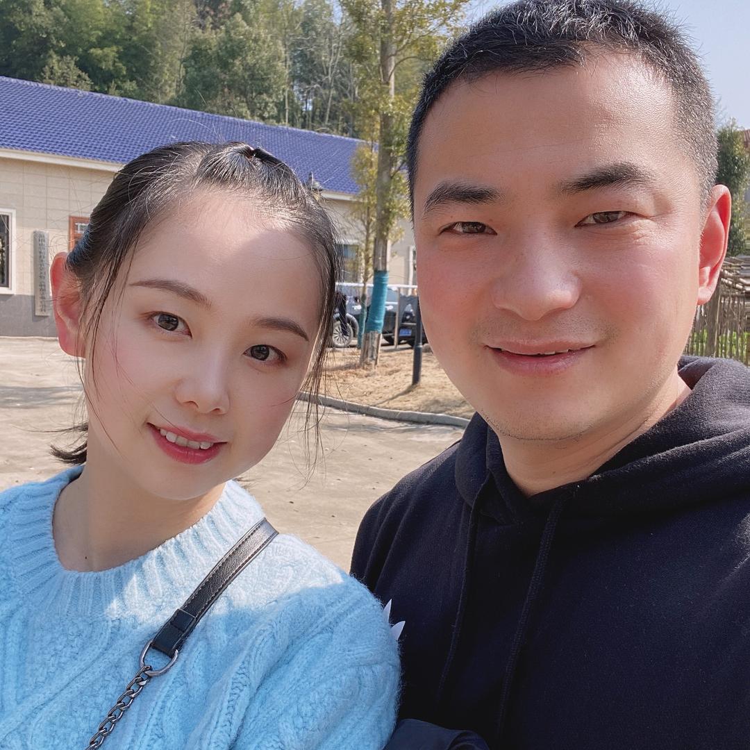 郑智爱杨柳