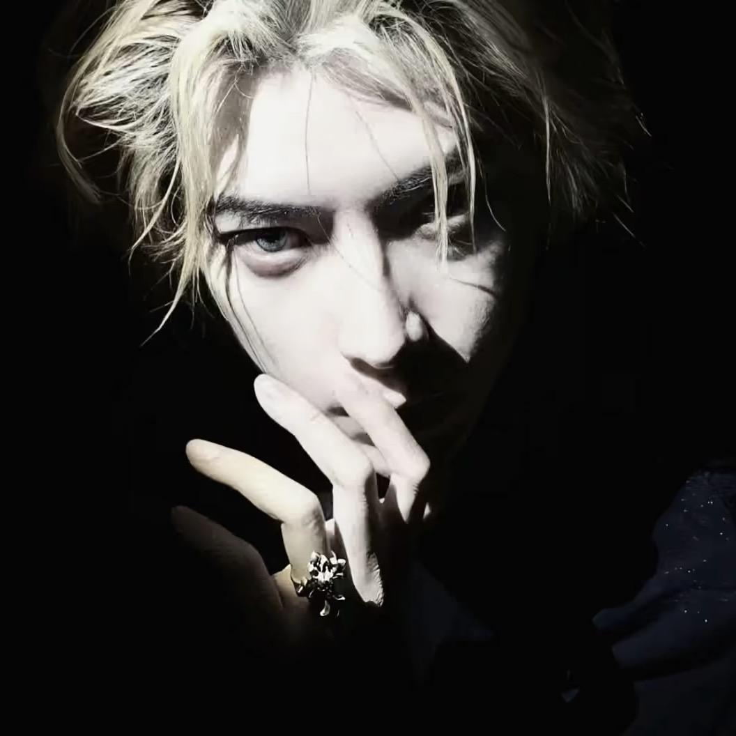 小宇💫（没头脑）