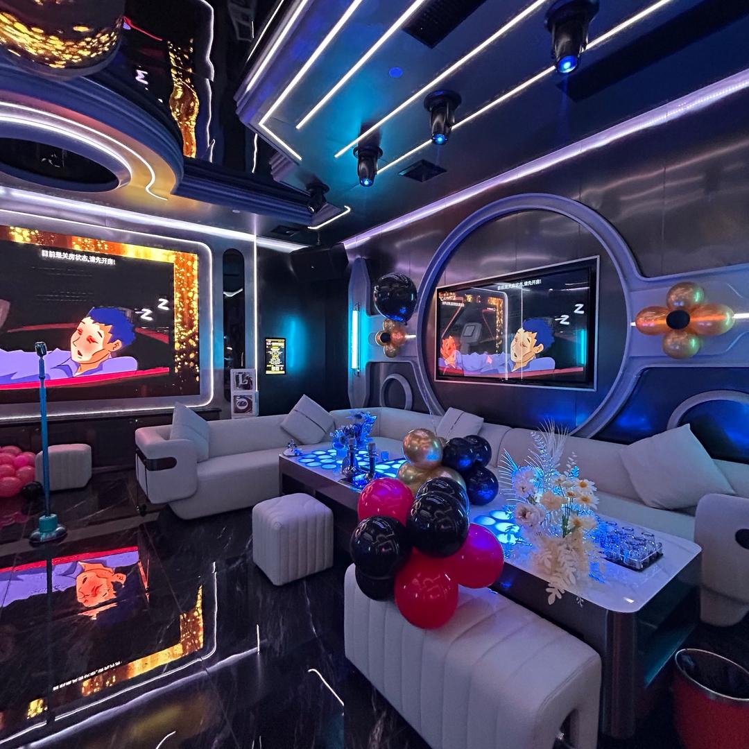 鑫耀娱乐经理小林