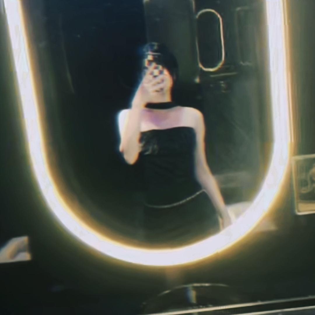 小西