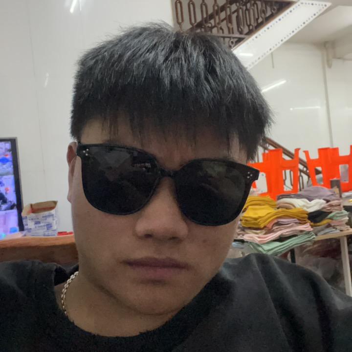李泽豪