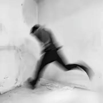 八点半准时睡觉