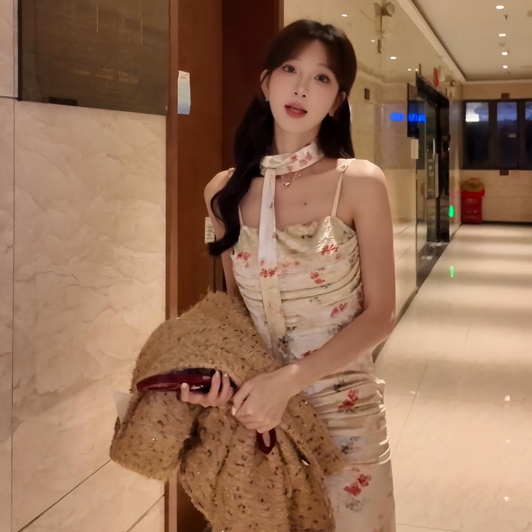 点击右边进橱窗👉